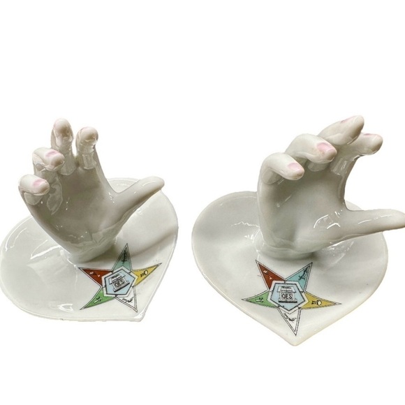 VINTAGE, SET/2 LEFTON, MASONIC, HIGH QUALITY PORCELAIN DISPLAY OF LADIES HAND - Picture 4 of 14